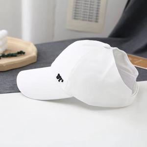 Gorra de Béisbol Blanca de Algodón Ajustable Unisex Protección Solar Sombrero para Exteriores Primavera Verano Moda Casual - Product Image 1