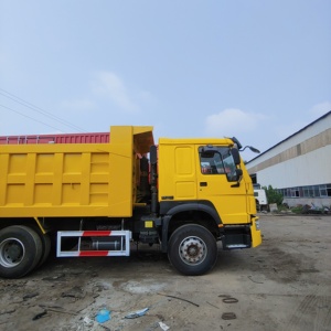 Sinotruk Howo371 6x4 Camión Volquete con Transmisión Manual, 10-12 Ruedas, 31-40T, 351-450hp, Diésel Euro3, Volante a la Izquierda, Mediano, Usado para Minería - Product Image 3