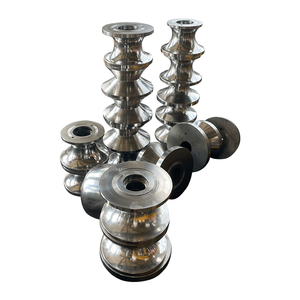 Juego de herramientas de tubo de caja cuadrada redonda de acero moldes de troqueles de rodillo de formación de tuberías - Product Image 1