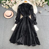 Robe Femme Dentelle Amincissante Broderie Rétro Nouvelle Mode Automne 2026 en Gros pour Boutiques