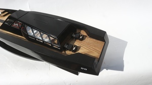 Service de vente en gros personnalisé WALLY POWER 118 NOIR PEINT Modèle de bateau rapide moderne en bois artisanal de qualité supérieure - Product Image 3