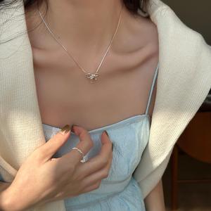 Collier en argent pur S925 haut de gamme pour femmes, design religieux léger et luxueux, chaîne de clavicule, accessoire polyvalent, petit et frais - Product Image 3