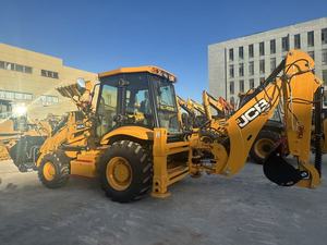 Tractopelle JCB3CX multifonctionnelle neuve, quatre roues motrices, bras rétractable, moteur Dieselmax JCB d'origine - Product Image 1