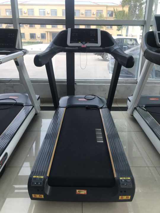 9200 Fitness Electric Treadmill - 15% Incline Cardio Machine