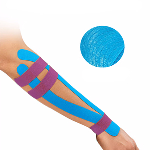 Bande de kinésiologie élastique sportive respirante et résistante à l'eau en coton de 5 cm x 5 m avec impression de logo personnalisée pour la physiothérapie - Product Image 4