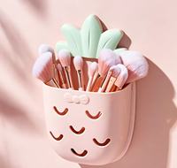 Nouveauté : Porte-stylo mignon en forme d'ananas avec trous ventilés pour la chambre à coucher, la coiffeuse, le rangement des pinceaux de maquillage et des fournitures de bureau