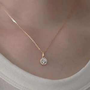 Hermoso y moderno collar con colgante de oro de 9K con circón redondo con microincrustaciones al por mayor para fiestas KJ393 - Product Image 4