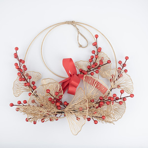 Guirlande du Nouvel An Chinois CallaFloral à Double Anneau, Fleurs Artificielles, Baies Rouges, Feuilles Dorées, Décoration Maison et Mariage CF01058 - Product Image 3