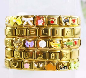 Venta al por Mayor de Cuentas de Abalorios Italianas con Letras del Alfabeto A-Z en 3D, Plateadas en Platino, de 9 mm, de Acero Inoxidable, para Hacer Pulseras con Iniciales Personalizadas - Product Image 5