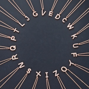 <span class=keywords><strong>Collana</strong></span> <span class=keywords><strong>con</strong></span> <span class=keywords><strong>nome</strong></span> in <span class=keywords><strong>argento</strong></span> sterling 925 placcato oro POLIVA, collane personalizzate <span class=keywords><strong>con</strong></span> lettere laterali, <span class=keywords><strong>collana</strong></span> delicata <span class=keywords><strong>con</strong></span> iniziale da <span class=keywords><strong>donna</strong></span> - Product Image 1