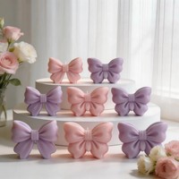 Bougie parfumée ceinturée, avec motif nœud macaron, idéale pour les mariées et les banquets