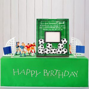 Cadre <span class=keywords><strong>photo</strong></span> <span class=keywords><strong>de</strong></span> football en bois <span class=keywords><strong>de</strong></span> sciure fait main, couleur intégrale, moderne, cadeau pour entraîneur, remerciement <span class=keywords><strong>de</strong></span> remise <span class=keywords><strong>de</strong></span> diplôme - Product Image 4