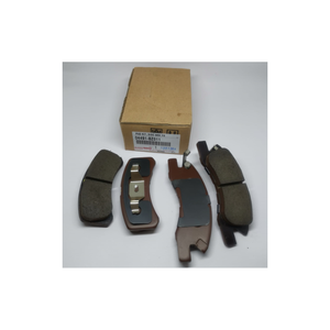 Plaquettes de frein avant, modèle 04465-YZZR8, conçues pour des performances de freinage supérieures, assurant la sécurité à chaque conduite. - Product Image 6