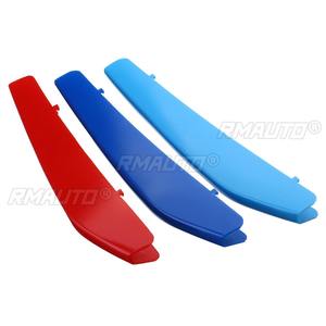 3 pegatinas de ABS con diseño de franja deportiva 3D para parrilla de coche BMW Serie 3 F30 F31 F35 E90 Serie 5 F10 F18 E60 X5 X6 E70 - Product Image 4