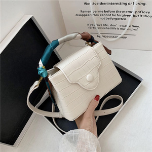 Sac à main de luxe en faux cuir, porté épaule, avec écharpe, motif crocodile, pour femmes, nouvelle collection - Product Image 3