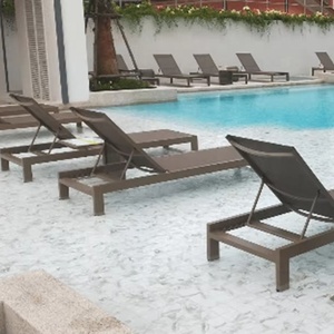 Chaises longues de <span class=keywords><strong>piscine</strong></span> Chaise longue contemporaine extérieure Chaise longue blanche de roue de lit de soleil Chaises longues de <span class=keywords><strong>piscine</strong></span> de fibre de verre - Product Image 1