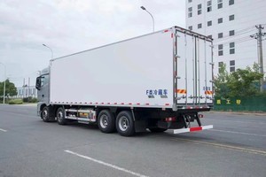 Camion frigorifique au gaz naturel Foton Auman EST, camion frigorifique de 8 à 12 mètres avec une capacité de charge de 18 à 20 tonnes - Product Image 5
