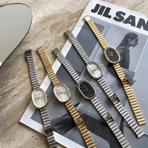 นาฬิกาข้อมือผู้หญิงทรงรีสวยหรู ดีไซน์เรียบง่าย สีเงิน สีทอง ระบบควอตซ์ สไตล์มินิมอล ลดราคาพิเศษ - Product Image 1