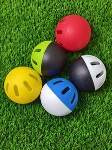 Balles de baseball d'entraînement RTS 74MM <span class=keywords><strong>Wiffle</strong></span> OEM légères et souples, couleur personnalisable, 8/16 trous, sur mesure - Product Image 5