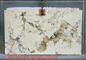 แผ่นหินแกรนิตขัดเงาโปร่งแสงจากบราซิล รุ่นอัลพินัส สำหรับตกแต่งภายในสไตล์โมเดิร์น ใช้ในห้องนั่งเล่น ห้องครัว และเคาน์เตอร์ในวิลล่า - Product Image 3