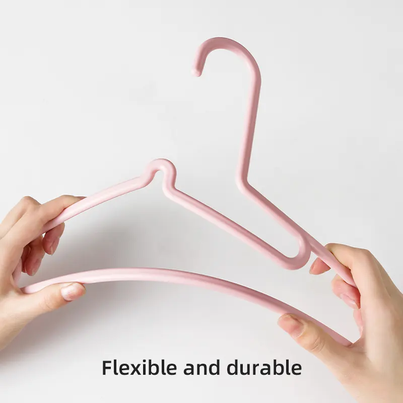 Nordic Style Cheap Pure Colors Laundry Room Plastic Clothes Hangers