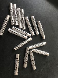 Tubo de Filtro Perforado de Acero Inoxidable Personalizado |   Núcleo de Soporte para Tubería Perforada |   Tamaño y Diseño Personalizados Disponibles para Uso Industrial - Product Image 3