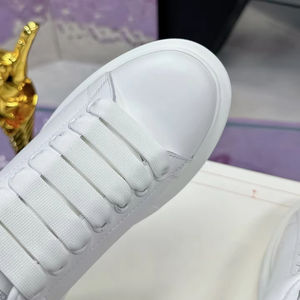 รองเท้าผ้าใบผู้ชายดีไซน์หรูหรา แบรนด์ MQ สไตล์สปอร์ต แบบผูกเชือก กันลื่น ระบายอากาศ กันน้ำ สวมใส่สบาย เพิ่มความสูง พื้นหนา ทำจาก PU - Product Image 5