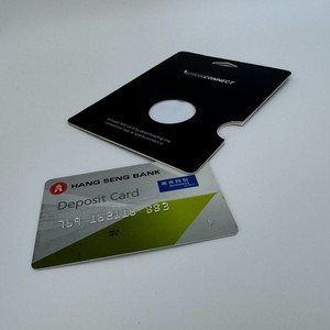 ที่ใส่บัตร SparkConnect NFC สีดำด้าน รูปทรงสี่เหลี่ยมผืนผ้า พร้อมช่องใส่และห่วงคล้อง สำหรับบัตรสมาชิกและบัตรเครดิต - Product Image 4