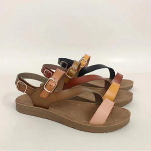 Suole della piattaforma per la produzione di scarpe sandali da donna con plateau e zeppa goffe - Product Image 1
