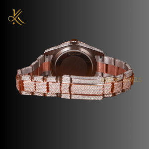 Reloj de diamantes Moissanite atemporal con piedras brillantes de precisión de cuarzo y artesanía de alta gama para un estilo de lujo - Product Image 4