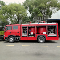 Camion-citerne de lutte contre l'incendie HOWO, nouveau modèle, diesel, 4000L, pour poudre sèche et produits chimiques, avec réservoir N2, transmission manuelle, 251-350HP, 4x2/6x4