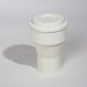 Bouteille d'eau pliable en silicone avec bouchon à vis, sans BPA, anti-fuite, portable, réutilisable pour les voyages, la randonnée et le camping - Product Image 1