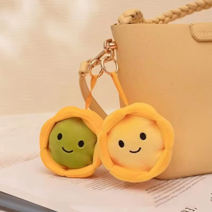 Lindo y adorable mini colgante de peluche con forma de tarta de huevo, muñeco de tela de dibujos animados, amuleto para bolso y llavero - Product Image 3
