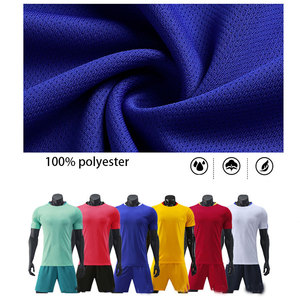 Set di divise <span class=keywords><strong>da</strong></span> <span class=keywords><strong>calcio</strong></span> OEM Factory Set di allenamento t-shirt e pantaloncini taglie forti per l'esercizio di <span class=keywords><strong>calcio</strong></span> basket - Product Image 6