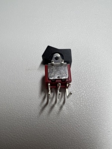 RLS-202-A3 dik açılı geçiş anahtarı 6 pimli 2 pozisyonlu çift sıralı kapak tarafı-insert Rocker basmalı düğme anahtarı - Product Image 6