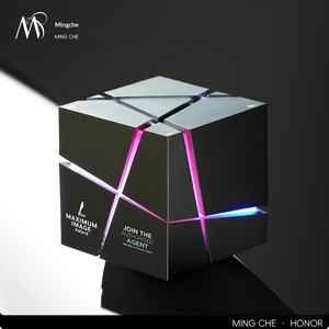 <span class=keywords><strong>Cubo</strong></span> Mágico Luminoso <span class=keywords><strong>de</strong></span> Alta Gama, Personalizado con Sonido Creativo, para Conmemorar el Premio al Campeón <span class=keywords><strong>de</strong></span> Ventas en Reuniones Anuales Empresariales - Product Image 2