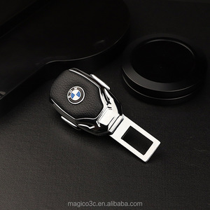 Extensor Universal de Cinto de Segurança de 2 Pontos em Liga de Zinco com Fivela e Trava para Carro Multiuso - Product Image 1