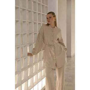 Ensemble tunique et pantalon pour femme Puane, détail boutons, col montant, tenue élégante en deux pièces pour tous les jours et le bureau, beige - Product Image 2
