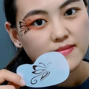 <span class=keywords><strong>Stencil</strong></span> per Tatuaggi Temporanei Riutilizzabili in PET Mylar Blu/Bianco 6CM*9.5CM con Design Personalizzato e Logo Privato per Aerografo, Pittura Facciale e Body Art - Product Image 3