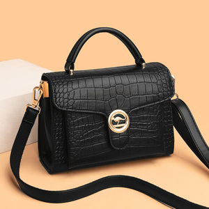 Petite pochette de haute qualité pour femmes, sac à main tendance en PU. L'intérieur est fabriqué en fibre de polyester. 5263 - Product Image 2