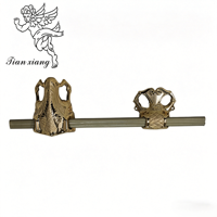 Modèle 4 #   Accessoires de cercueil en plastique ABS/PP européens TX pour décoration d'angle, option cuivre doré/argenté pour adultes