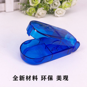 เครื่องตัดยาแบบใสสำหรับผู้สูงอายุ ดีไซน์สีพื้น ความจุ 2 ลิตร กล่องเก็บยา - Product Image 5