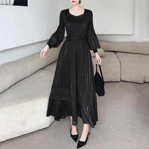 Vendita Diretta di Fabbrica: Abito Lungo Plissettato Miyake per Donne, Vestito Casual Vintage in Pizzo con Maniche a Lanterna, Decorazione Ricamata e Arricciata - Product Image 3