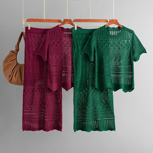 Conjunto de punto transpirable de verano para mujer: Camisa de punto hueca de manga corta y falda casual suelta a la moda - Product Image 2