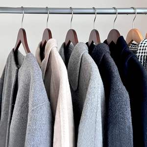 Manufacturer Custom Non slip Hanger Flock Shoulder Luxury Garment <b>Coat</b> Suit <b>Wood</b> Hanger - Product Image 4
