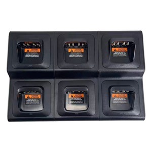 เครื่องชาร์จวิทยุสื่อสารหลายแถวแบบหลายช่องสำหรับ338d P8668i DP4801e + R7 R5พร้อมไฟ LED แสดงสถานะชาร์จเร็วพลาสติก - Product Image 1