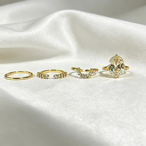 R236 Nuovo Anello Aperto di Lusso in Ottone Placcato Oro 18K con Zirconi, Fascia con Diamanti Taglio Ovale per Donna, Gioielli per Matrimoni e Feste - Product Image 2