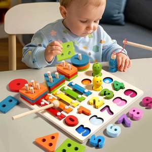 Tableau d'activités en bois 4-en-1 : anneaux à empiler et jeux de comptage, empileur d'anneaux numérotés - Product Image 2