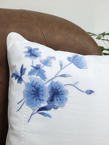 Funda de Cojín Bordada en Algodón con Flores Azules, Estilo Vintage, Simple y Moderno, para Decoración del Hogar, Sofá o Sillón - Product Image 6