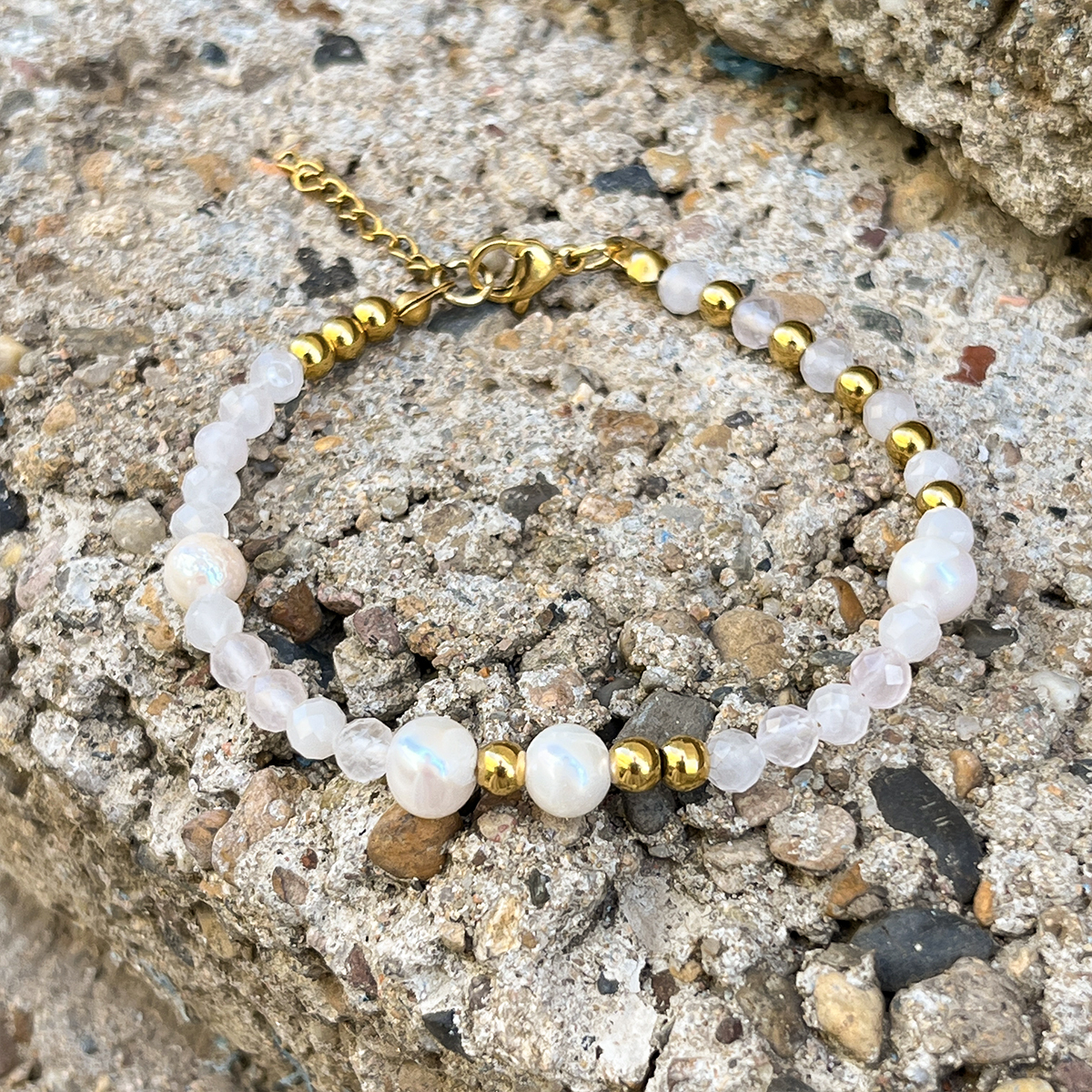 Quartz rose